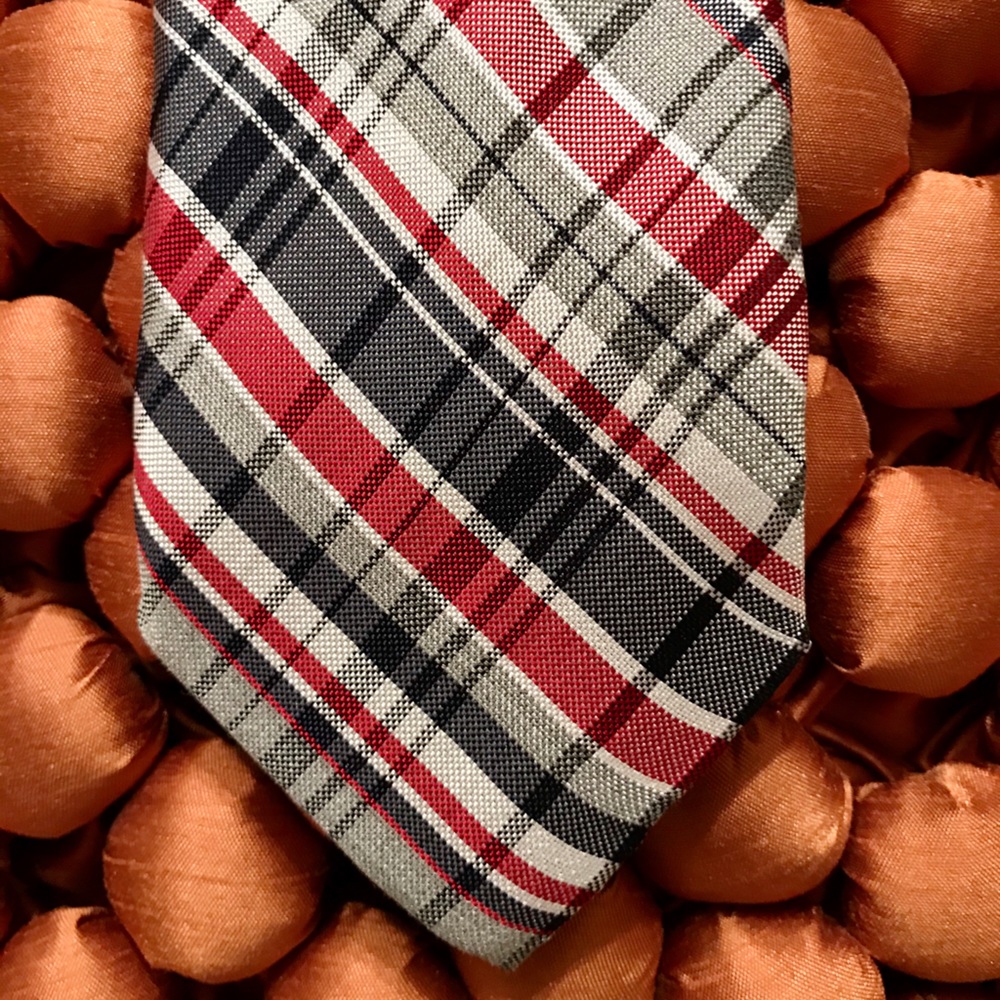 Tommy Hilfiger Navy Red Silver Plaid Men’s Tie